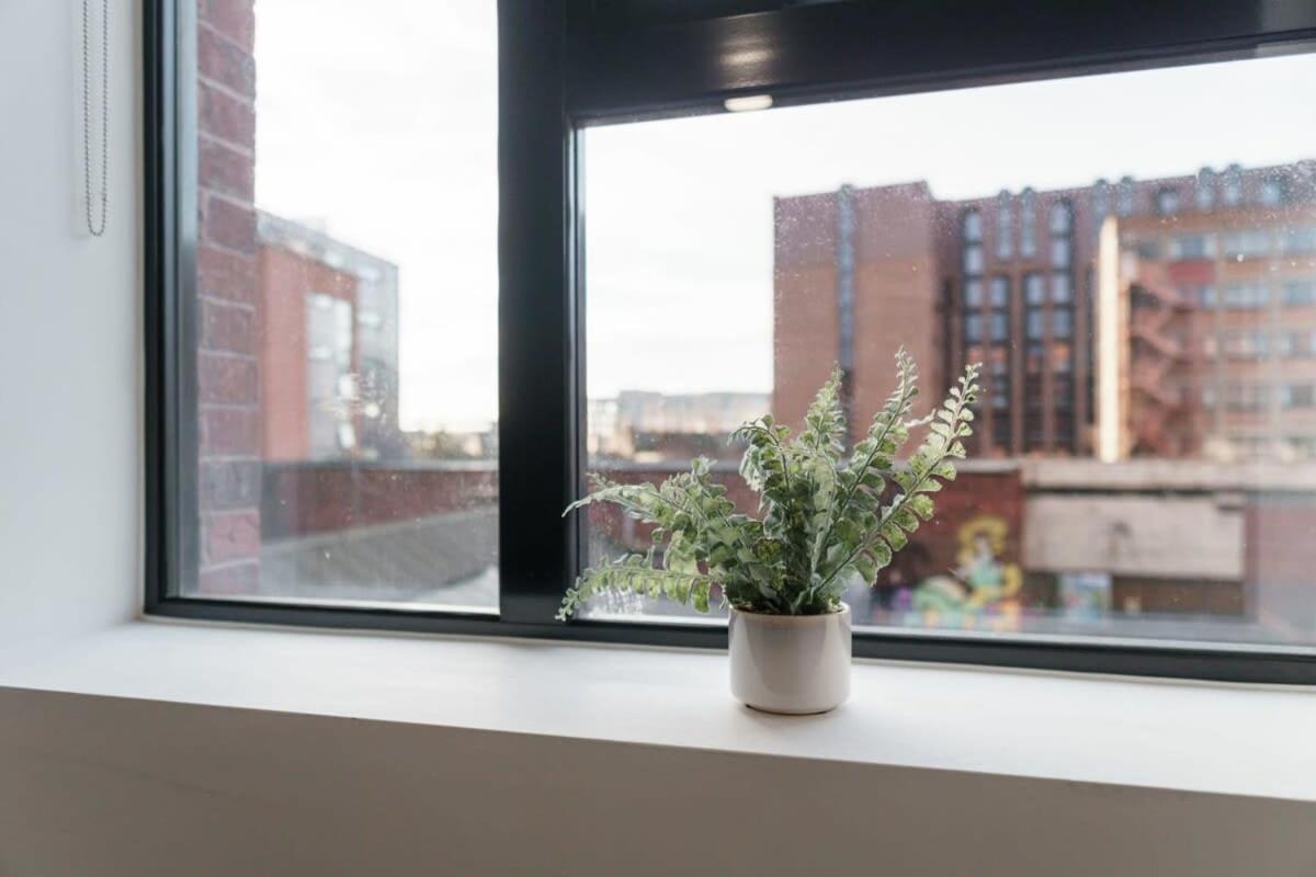 Modern 1 Bed Apartment In Liverpool Centre Eksteriør bilde