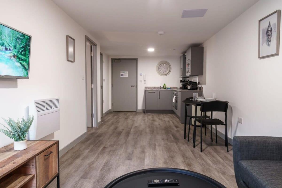 Modern 1 Bed Apartment In Liverpool Centre Eksteriør bilde